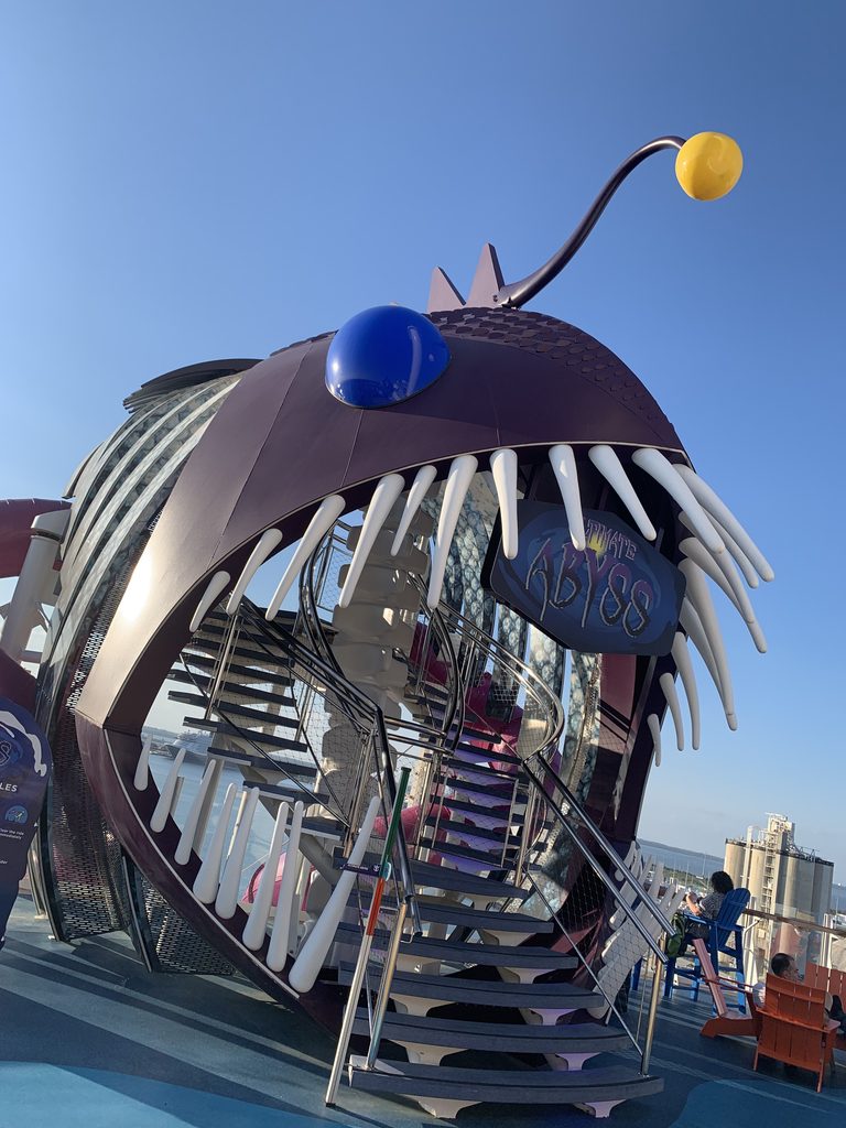 Ultimate Abyss slide aboard Utopia of the Seas